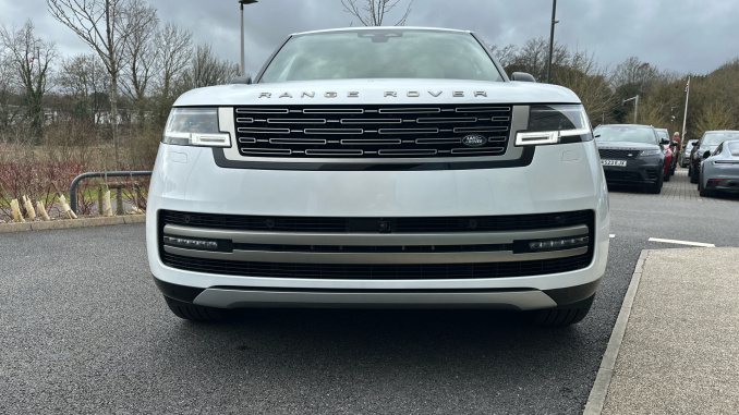 Land Rover Range Rover 3.0 D350 SE 4dr Auto Diesel Estate - Image 41
